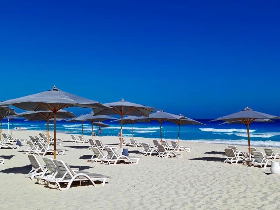 Borg El Arab Beach Resort Exterior foto Beach at the Grand Palladium Hotel